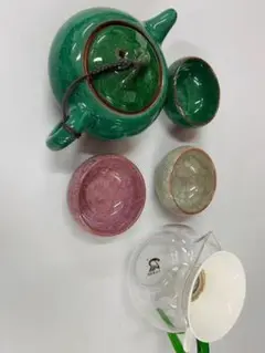 緑色陶器急須と茶碗2個セット
