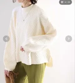 ざっくりが可愛い。ダイヤ柄ショート丈ニット