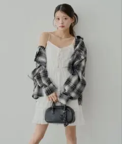 Chico コットンレースフリルキャミワンピース