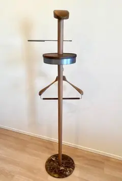 1970's ヴィンテージ サークルハンガーラック - メルカリ