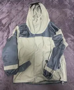 GORKA社製のカーキ色　実物　ゴルカ3 K Lサイズ上下セット