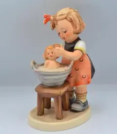 Goebel ゲーベル社 フンメル人形 バスタイム \"Bath Time\" li52pvzkl.jpg