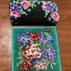 ポーチとハンカチのセット②