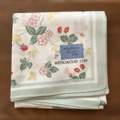 ウェッジウッドWEDGWOOD1759 ハンカチ ストロベリー柄　ライトグリーン