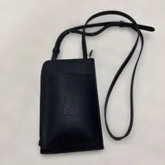 UNIQLO レディース　スマホショルダーバッグのサムネイル