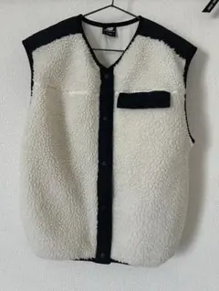 New Balance フリースベスト ホワイト/ブラック