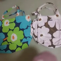 ▶︎新品未使用◀︎マリメッコ marimekko トラベルポーチ マチあり 
