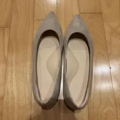 グレー ポインテッドトゥパンプス 240