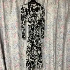 フローラルデザイン 長袖ひざ丈ワンピース　USED