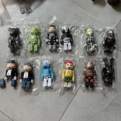 キューブリック・ベアブリック フィギュアセット 12体
