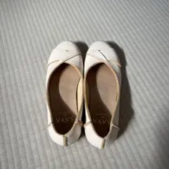 SAYA レザー フラットシューズ アイボリー23㎝　made in JAPAN