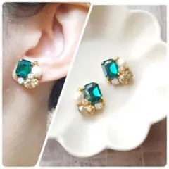 エメラルドグリーンピアス
