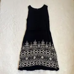 エスニック マキシワンピース ロング丈 ノースリーブ ブラック 民族衣装