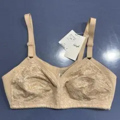 【新品未使用】トリンプ　C85ノンワイヤーブラジャー