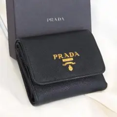 【極美品】 プラダ サフィアーノ マルチカラー 三つ折り財布 箱付きのサムネイル