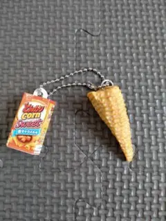とんがりコーン ミニチュア フィギュア レトロ レア 昔 お菓子 ぷち