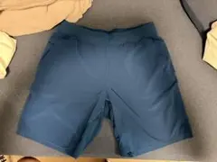 Lululemon (ルルレモン) T.H.E. ショートパンツ Lサイズのサムネイル