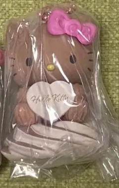 サンリオ ホイップクリームマスコット 2点セット C-pla限定　キティ　日焼け