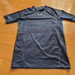 Under Armour ダークブルー 半袖Tシャツ