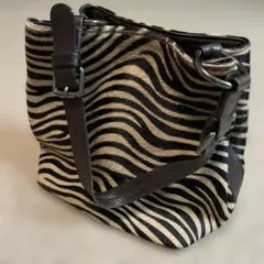 ゼブラ柄ショルダーバッグ