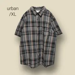 a129　【urban】チェック　シャツ　XL　輸入古着　US　グレー　ゆるだぼのサムネイル