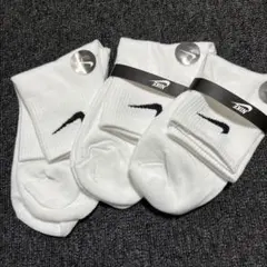 NIKE クルーソックス 3足セット ホワイト 25-28cmのサムネイル