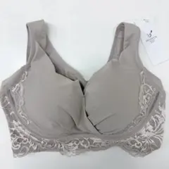 ■定価6930■ブラデリス ブラ 補整 綿混キャッチャーカップレースブラ24★のサムネイル