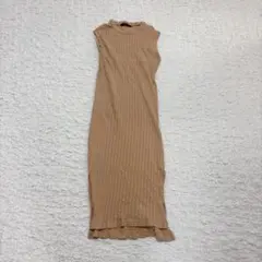 《AZUL》アズール　ワンピース ノースリーブ　リブ編み　キャメル　ロング