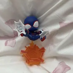 スパイダーマン　スパイダーバース　マイルス・モラレス　フィギュア　ポップマート