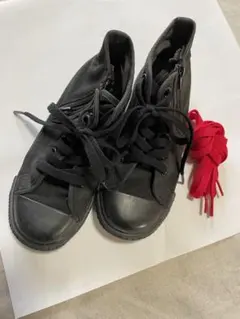 オールスターコンバース ハイカット　キッズスニーカー　ブラック　靴紐付き