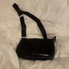 黒 ショルダーバッグ