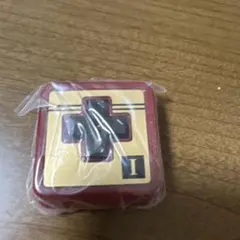 任天堂ショップ　ガチャ　コントローラーボタンコレクション ファミコン十字ボタン