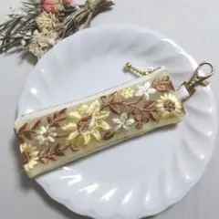 インド刺繍リボン　ミニポーチ
