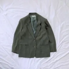 オフィスカジュアル テラードージャケット オリーブグリーン 大きめ 行事