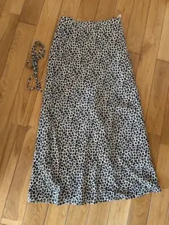 ローリーズファーム　ヒョウ柄ロングスカート 裏地付き　レオパード