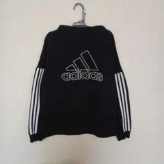 adidasロンTのサムネイル