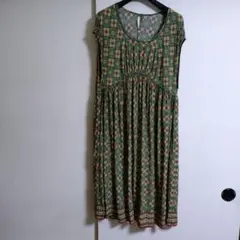 フェリシモ　花柄 ノースリーブ チュニック ワンピースのサムネイル