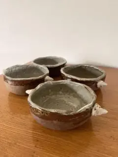 陶器製持ち手付き深皿4個セット