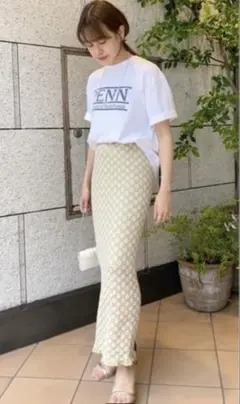 SHENERY 花柄ニットタイトスカート