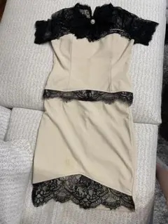 デイジー　ベージュ レース付き セットアップドレス