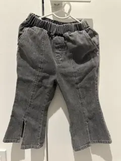 子供服　ボトムス　グレー デニム スリット入り パンツ　１００サイズ