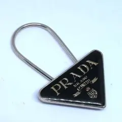 PRADA - ■新品同様■ PRADA プラダ M285 三角プレート キーホルダー キーリング チャーム メンズ レディース シルバー系×レッド系 AU1204 楽天市場】PRADA プラダ ロゴ プレート キーホルダー キーリング