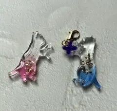 ネコチャーム ピンクと青のグラデーション