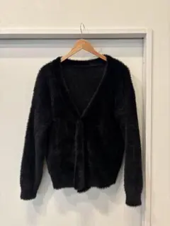 【未使用に近い】シャギーニット　黒　ショートトップス　【即購入可能】