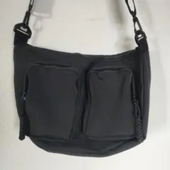 美品　人気　無地　ブラック　黒　 ショルダーバッグ