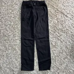 ユニクロ　黒　ストレートパンツ　140