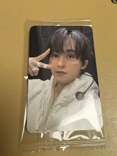 Item thumbnail for item 86c86081-0e78-4eff-9d8f-bda99a02aaa5