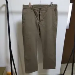 ユニクロ ブラウン チノパン