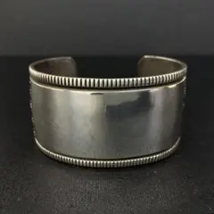 NAVAJO Bruce Morgan シルバー GIZスタンプワーク バングル