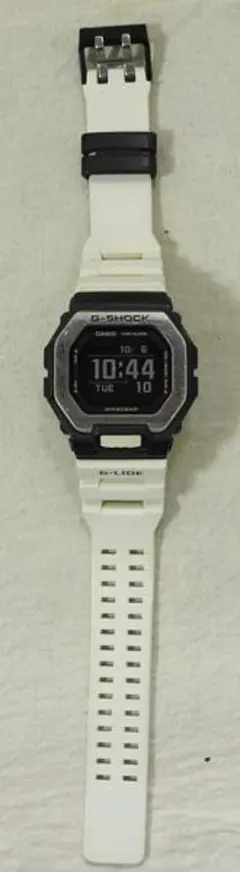 CASIO G-SHOCK GBX-100 ホワイト 腕時計 중고